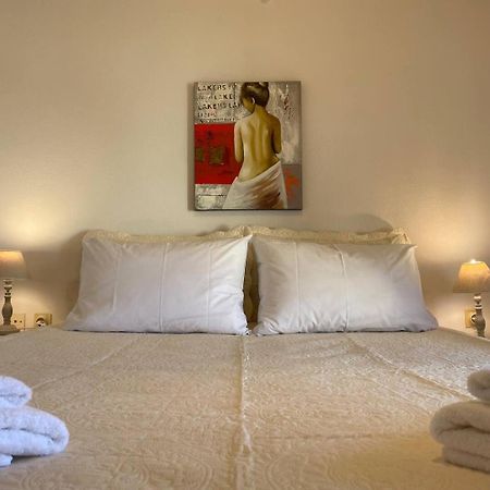 Nikita'S Apartment, With Seaview คาลามากิ ภายนอก รูปภาพ