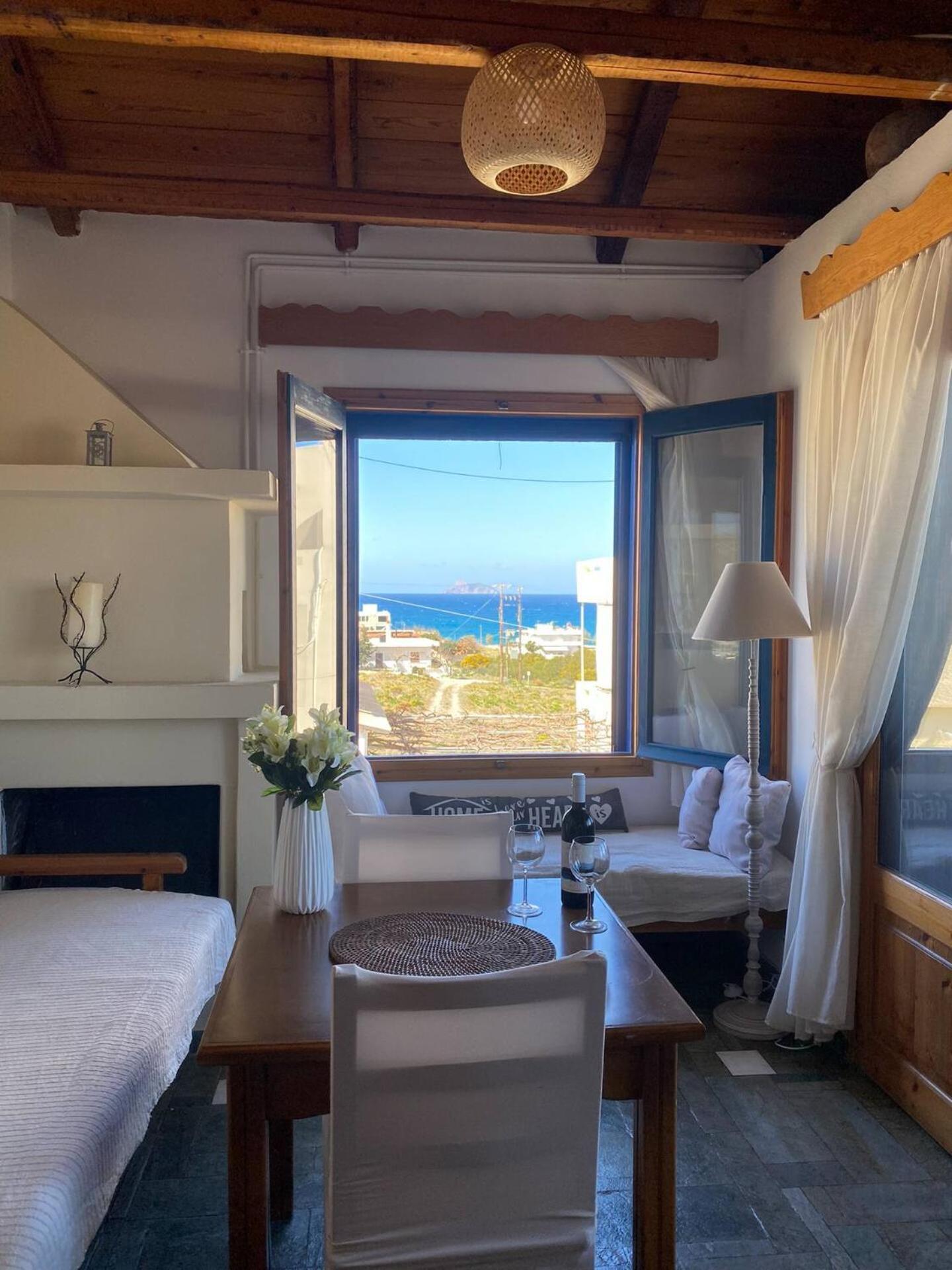 Nikita'S Apartment, With Seaview คาลามากิ ภายนอก รูปภาพ